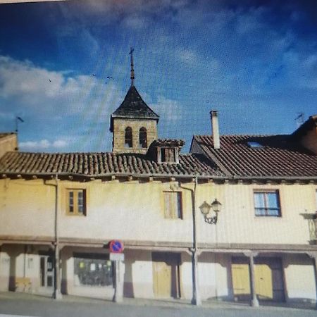 Mencia Villa Mansilla de las Mulas Eksteriør bilde