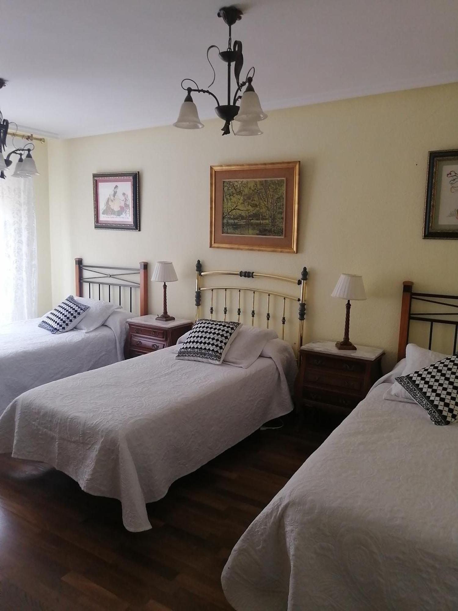 Mencia Villa Mansilla de las Mulas Eksteriør bilde